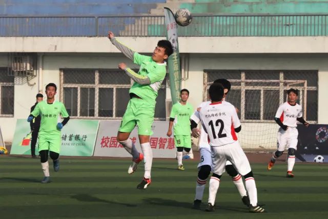 葡超豪门本菲卡瞄准西甲降级队核心：萨穆·科斯塔身价两千五百万，世界杯或成转会催化剂！